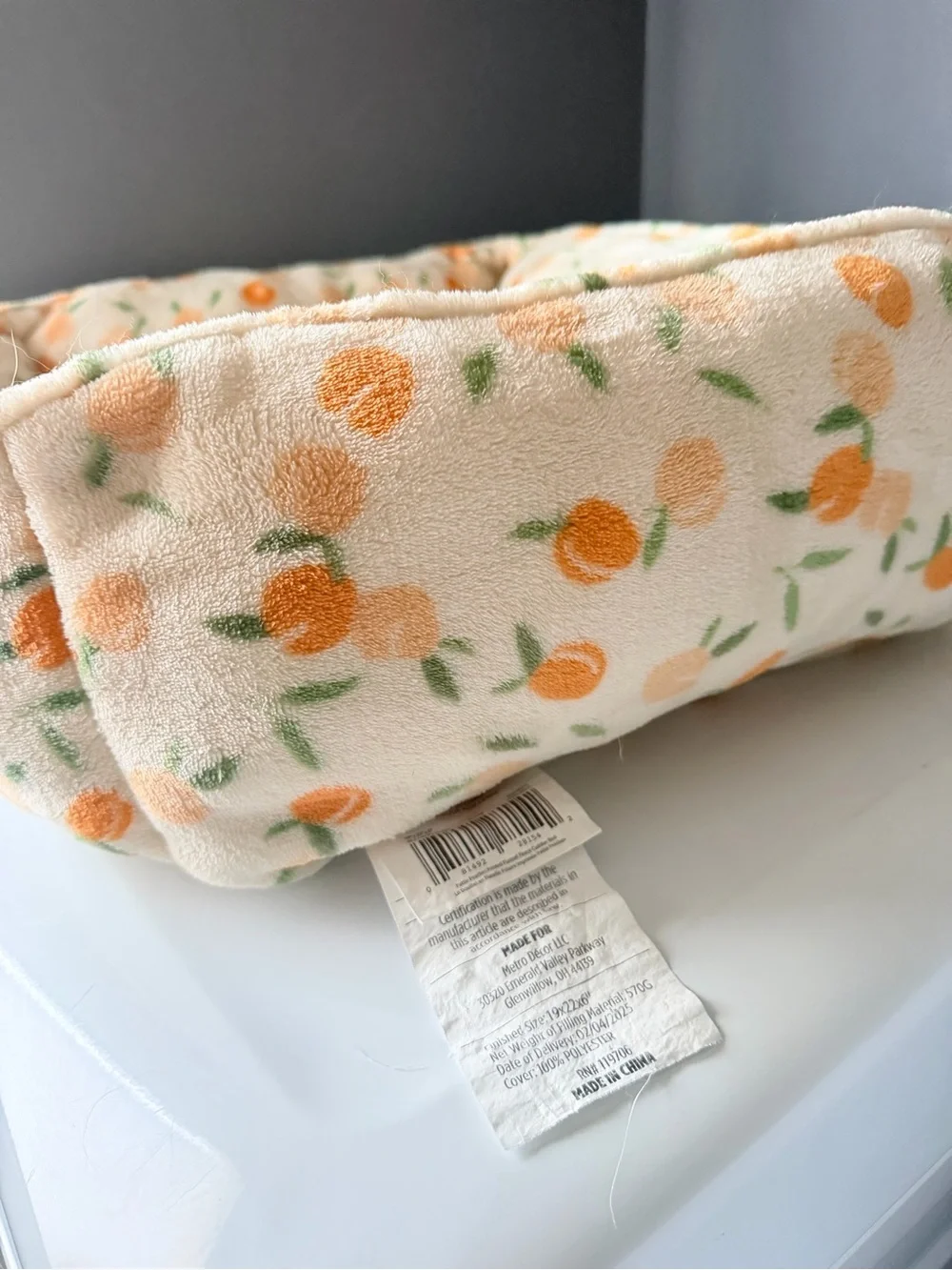 Plush Orange Blossom Pattern Pet Bed - Cream & Orange